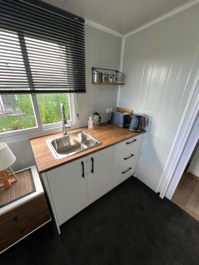 Raglan Seaview Cabin Esterno foto